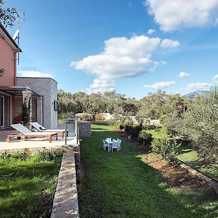 Villa Girasole: Contemporary Corfu Retreat With Artful Decor Dafnila