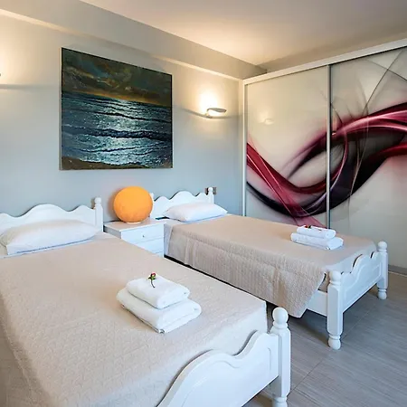 Villa Contemporary Corfu Retreat 3 Bedrooms Girasole Artful Decor