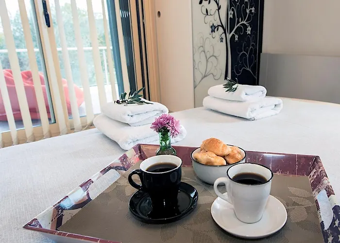 Contemporary Corfu Retreat 3 Bedrooms Girasole Artful Decor ヴィラ Dafnila