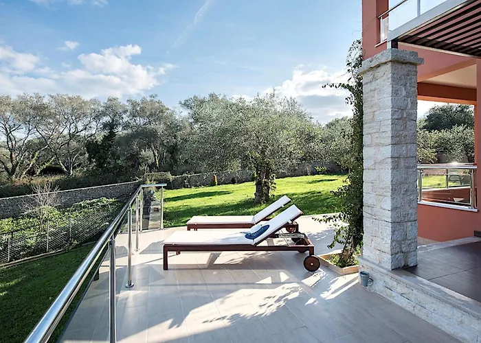Contemporary Corfu Retreat 3 Bedrooms Girasole Artful Decor Dafnila