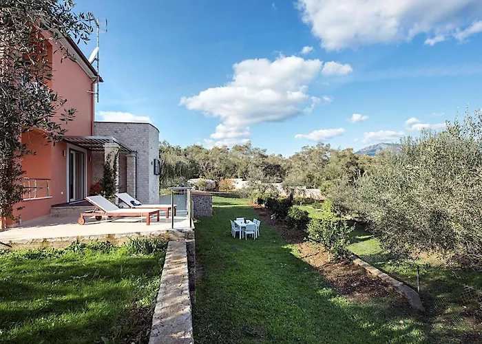 Contemporary Corfu Retreat 3 Bedrooms Girasole Artful Decor
